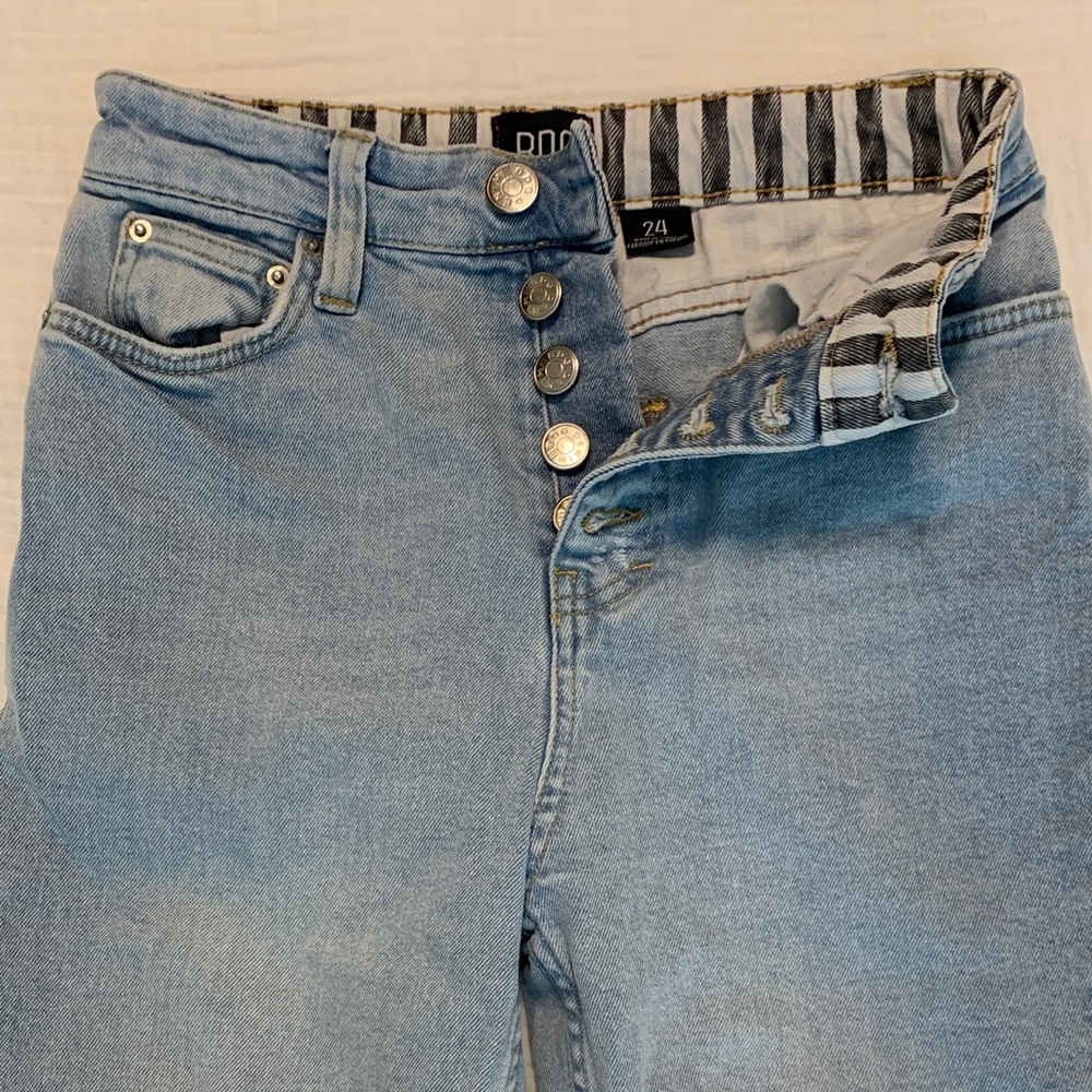 Urban outfitters BDG girlfriend jeans size 24